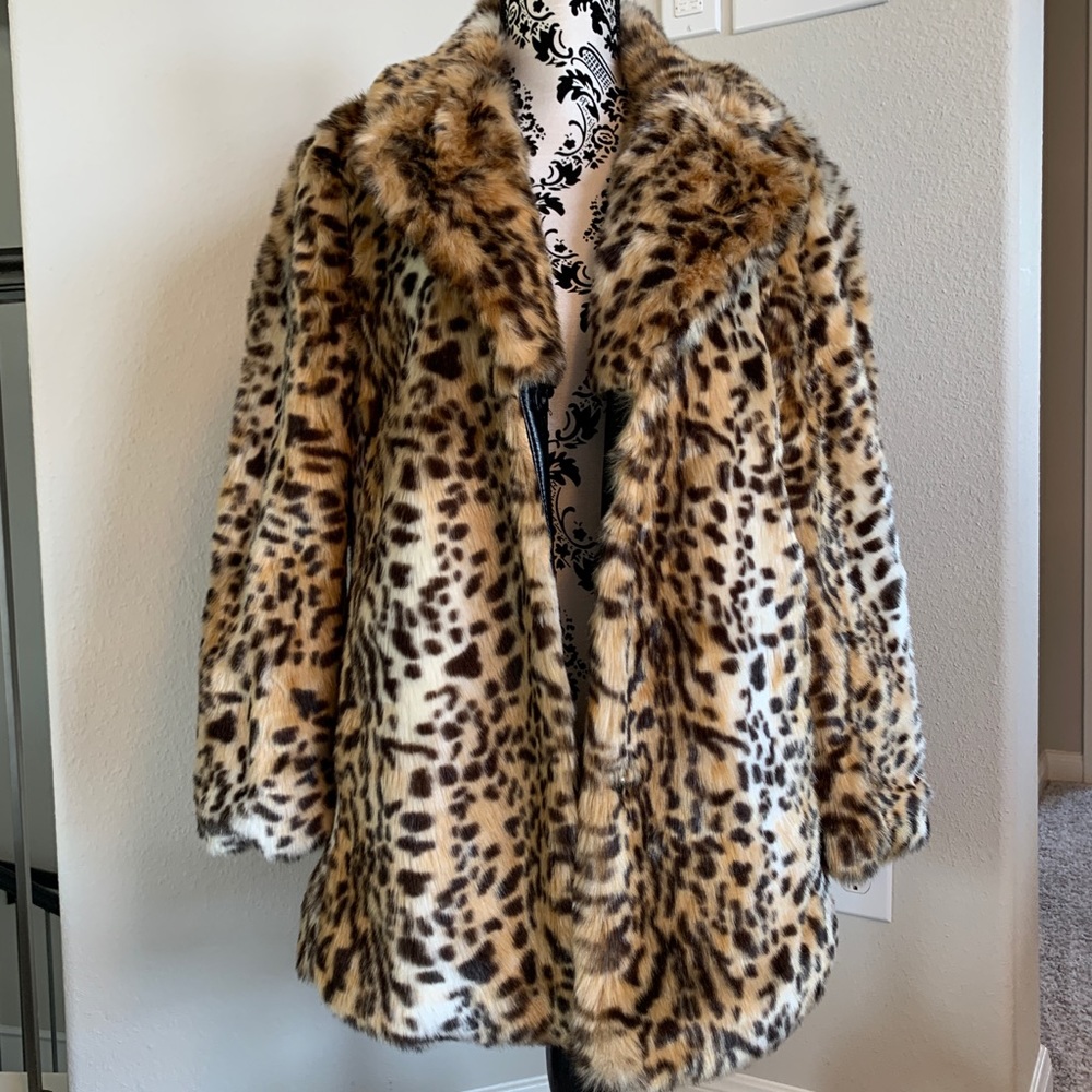 NWT FOREVER 21 Premium Label Leopard Coat Sz S